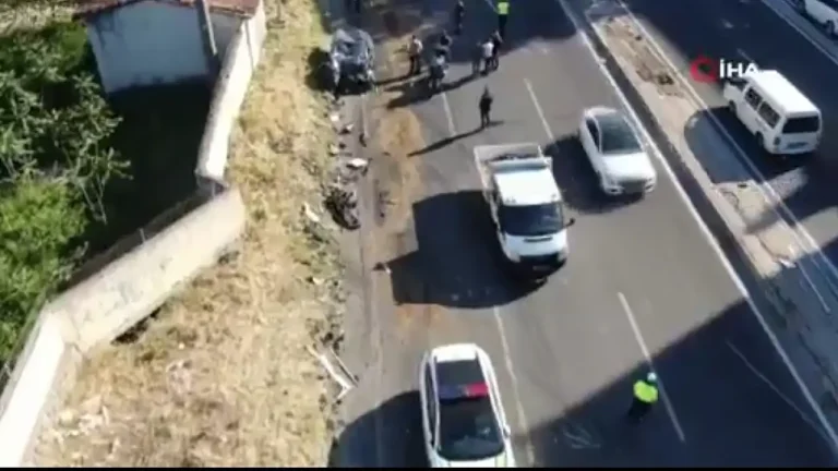 TIR 10 araca çarptı: 1 polis şehit oldu 2 kişi hayatını kaybetti!