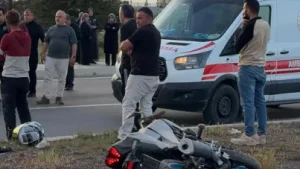 Konya’da korkutan kaza: Kadın motosiklet sürücüsü hayat mücadelesi veriyor