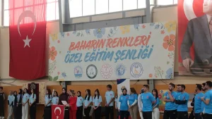 Konya’da özel öğrencilerden renkli bahar şenliği